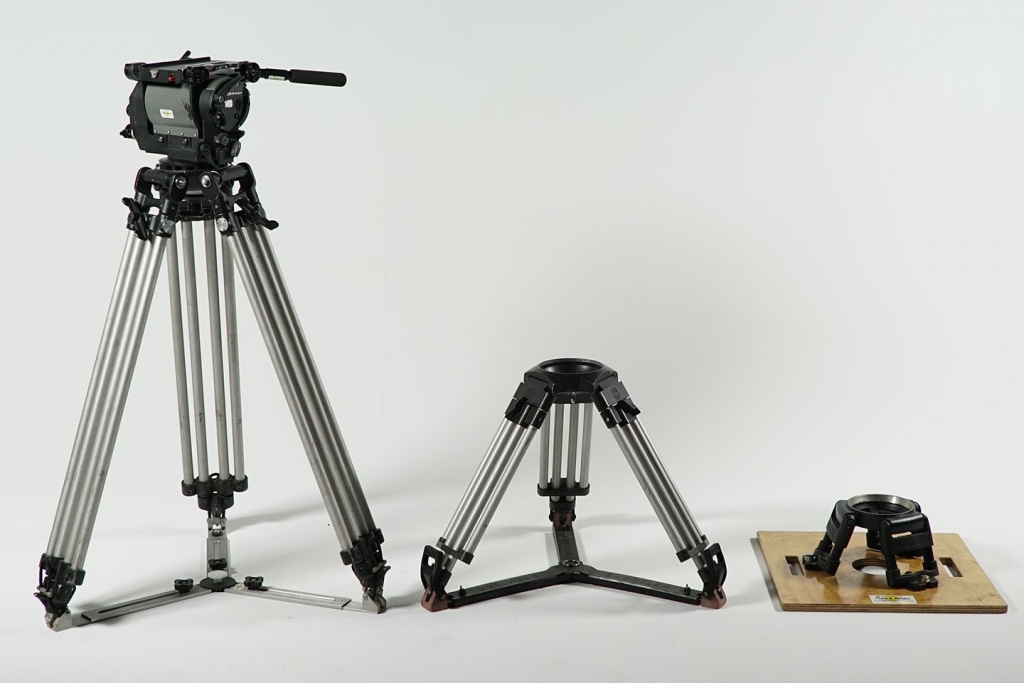 Tripods / Heads Light and Motion